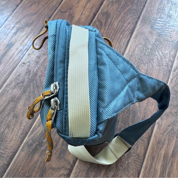 THE NORTH FACE Field Bag, Goblin Blue/Gravel/Citrine Yellow, One Size - Picture 5 of 9